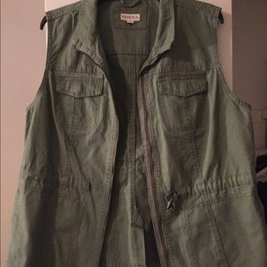 Merona olive green zip up vest XL